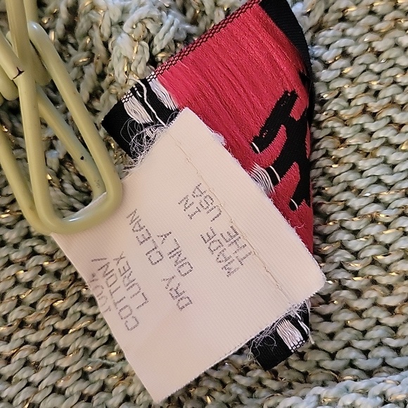 DINA Short Sleeve Sweater One Size - Picture 9 of 16